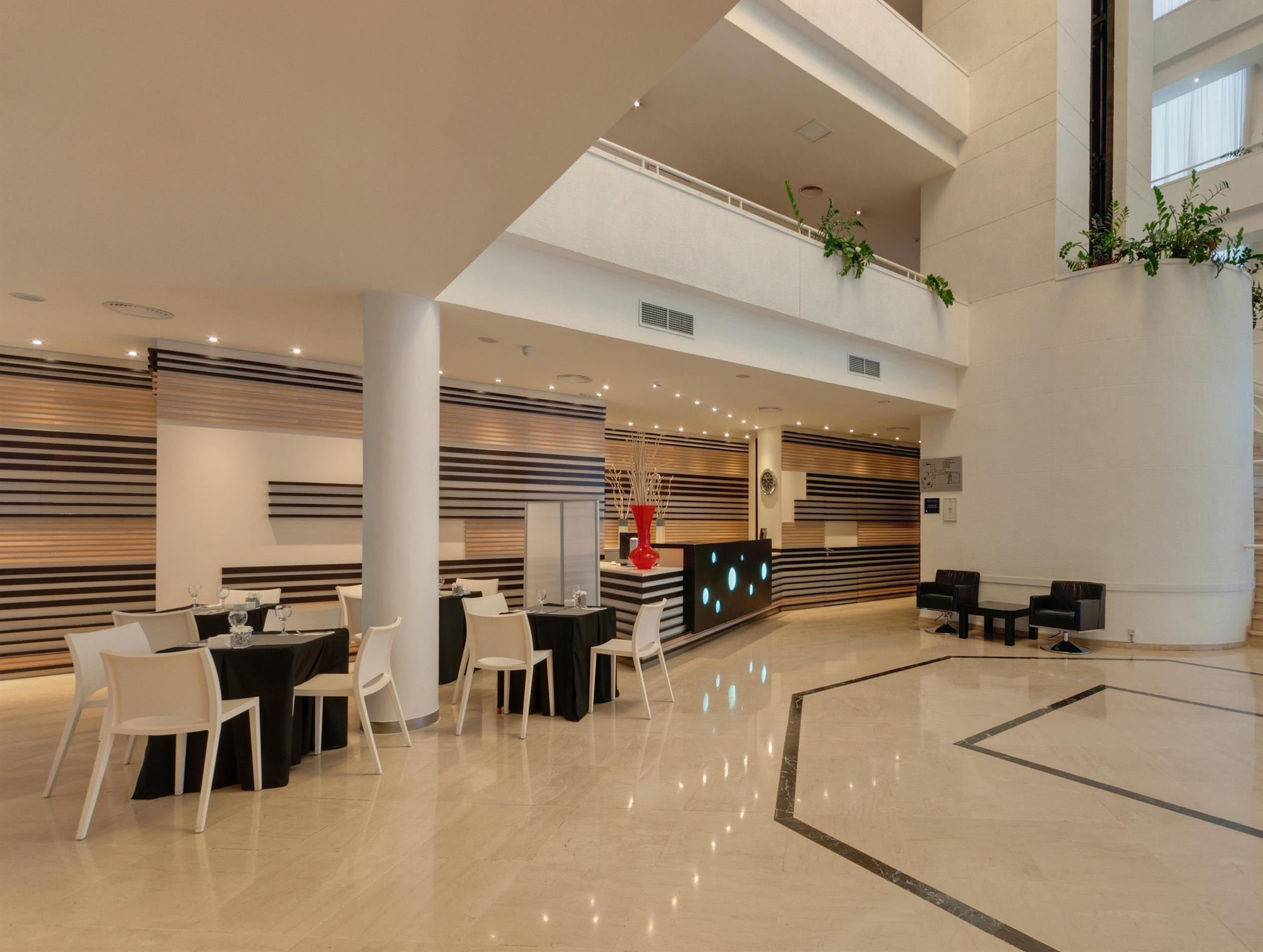 Hotel Ceuta Puerta De Africa Bagian luar foto