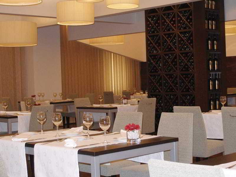 Hotel Ceuta Puerta De Africa Restoran foto